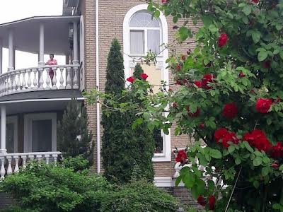 будинок за адресою Шкільна, 19б