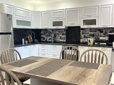 квартира за адресою Регенераторна вул., 4 к8