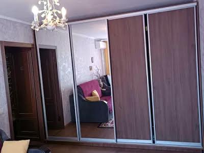 квартира за адресою Андрія Малишка вул., 13