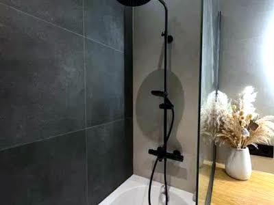 квартира за адресою Зарічна вул., 6