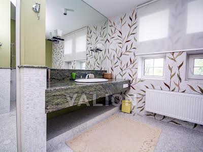 будинок за адресою Строителей, 8