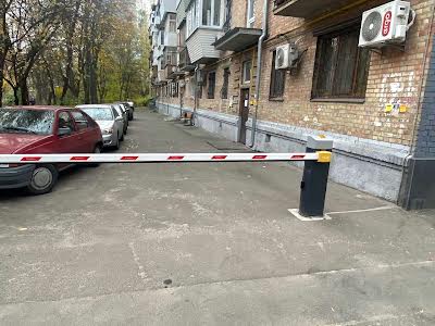 квартира за адресою Андрія Верхогляда вул. (Михайла Драгомирова), 10а