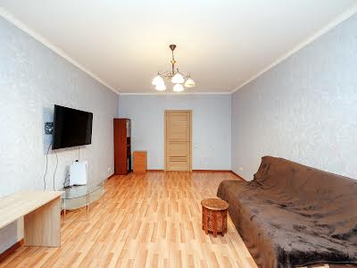 квартира за адресою Київ, Миколи Голего вул. (Лебедєва-Кумача), 5