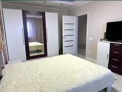 квартира за адресою Урлівська вул., 38