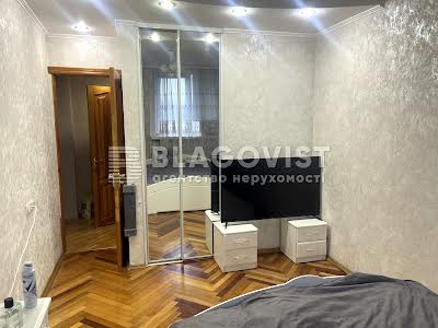 квартира за адресою Дніпровська набережна вул., 3