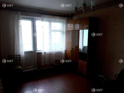 квартира по адресу Гвардейцев-Широнинцев ул., 37-17
