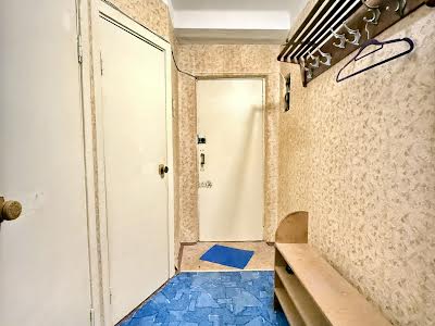 квартира за адресою Олександра Довженка вул., 8