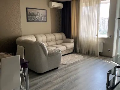 квартира за адресою Ревуцького вул., 9