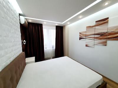 квартира по адресу Академика Глушкова просп., 9-В