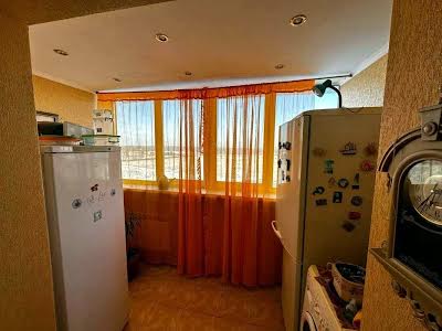 квартира за адресою Астрономічна вул., 35и