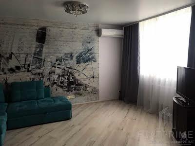 квартира за адресою Воскресенська вул., 18