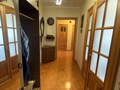 квартира за адресою Бережанська вул., 18