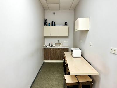 комерційна за адресою Кловський узвіз (Кловський), 7А