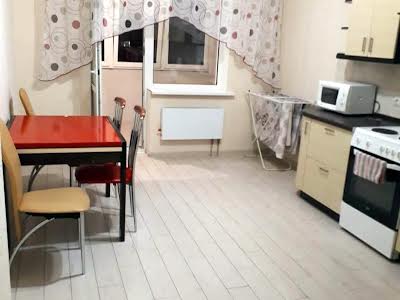 квартира за адресою Драгоманова вул., 40-Е