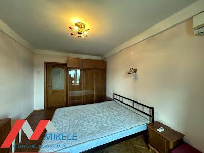 квартира по адресу Митрополита Василия Липковского ул. (Урицкого), 9