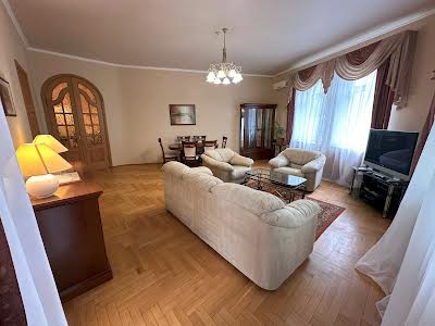 квартира за адресою Обсерваторна вул., 10