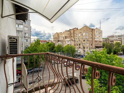 коммерческая по адресу Оболонская ул., 21