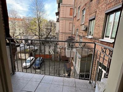 квартира по адресу Круглоуниверситетская ул., 13
