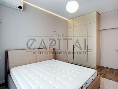 квартира за адресою Річкова вул., 4