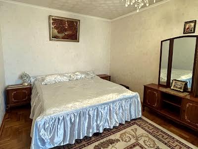 квартира за адресою Срібнокільська вул., 16