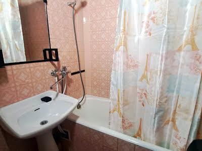 квартира за адресою Стратегічне шосе (Науки), 21