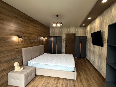 квартира за адресою Практична вул., 2