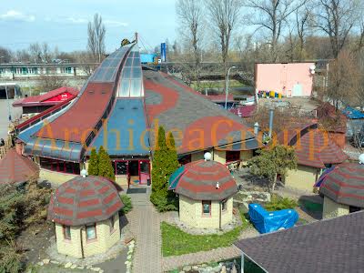 комерційна за адресою проспект Броварський, 18Г