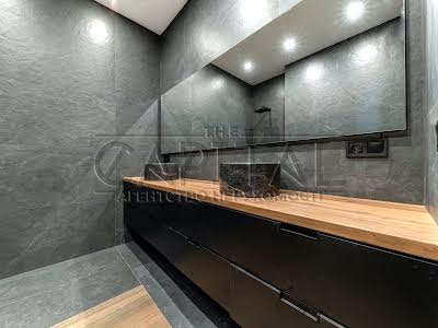 квартира за адресою Андрія Верхогляда ( Драгомирова ), 4б