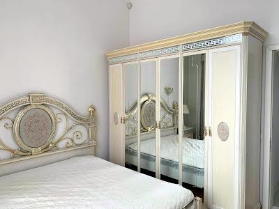 квартира за адресою Велика Васильківська вул. (Червоноармійська), 25