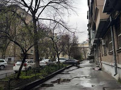 квартира по адресу Набережно-Крещатицкая ул., 33