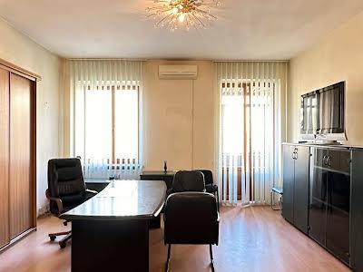 квартира по адресу Шота Руставели ул., 10