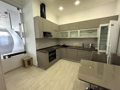 квартира по адресу Кловский спуск, 7