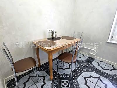 квартира за адресою Ревуцького вул., 29