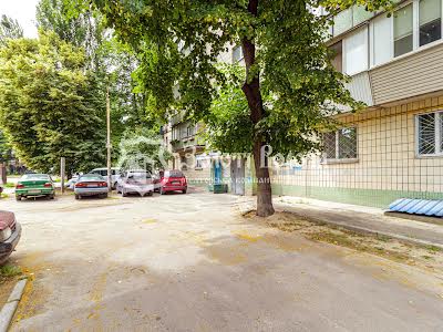 квартира за адресою Петропавлівська вул., 13/8