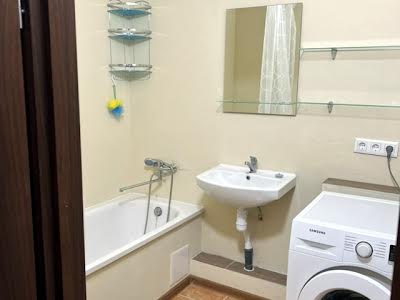квартира за адресою Миколи Вінграновського вул., 2