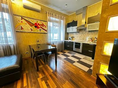 квартира за адресою Дарвіна вул., 8