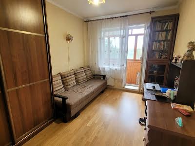 квартира за адресою Ризька вул., 16