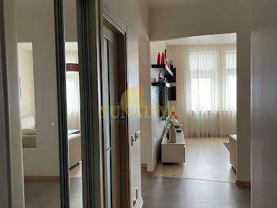 квартира за адресою Панаса Мирного вул., 17