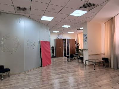комерційна за адресою Лесі Українки бульв., 7-Б