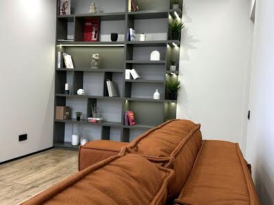 квартира по адресу Олександра Олеся ул., 5-А