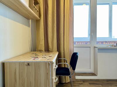 квартира за адресою Київ, Каштанова вул., 14-А
