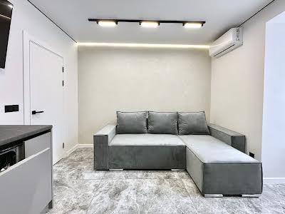 квартира по адресу Верховинская ул., 20
