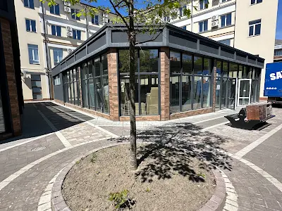 комерційна за адресою Кардинала Любомира Гузара вул., 49