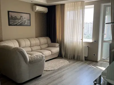 квартира за адресою Ревуцького вул., 9
