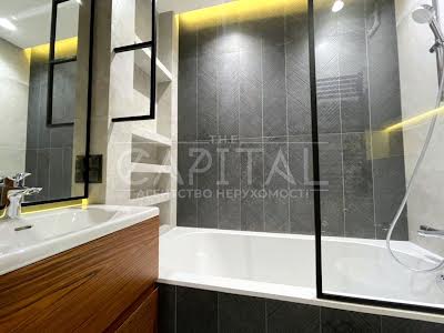 квартира за адресою Предславинська вул., 40