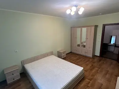 квартира за адресою Сергія Данченка вул., 1