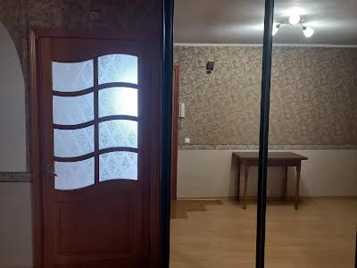 квартира за адресою Анни Ахматової вул., 3-А