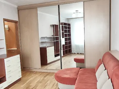квартира по адресу Героев Днепра ул., 42-Б