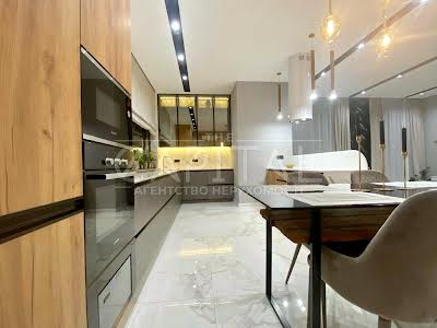 квартира за адресою Деміївська вул., 33