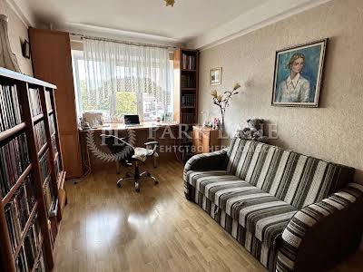 квартира за адресою Солом'янська вул., 14
